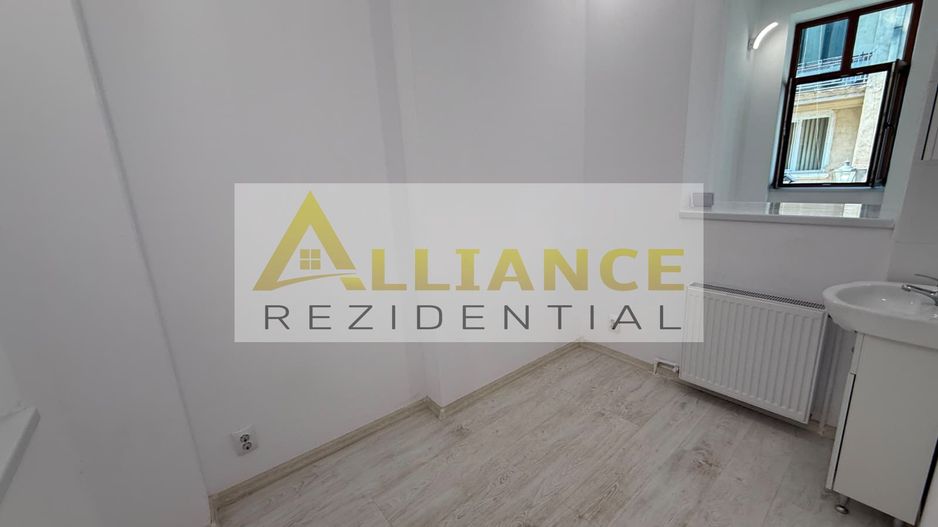 Apartament 2 camere tip duplex { Centrul Istoric -Piata Unirii } - Poză 16
