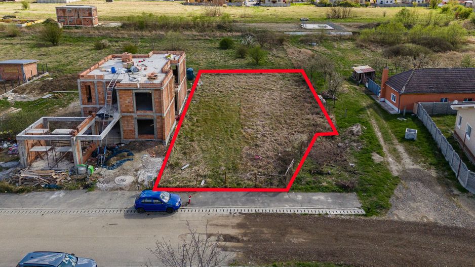 VANDUT - Ghiroda - Lacuri | 776 mp | Toate Utilitatile - Asfalt | Com 0 - Poză 5