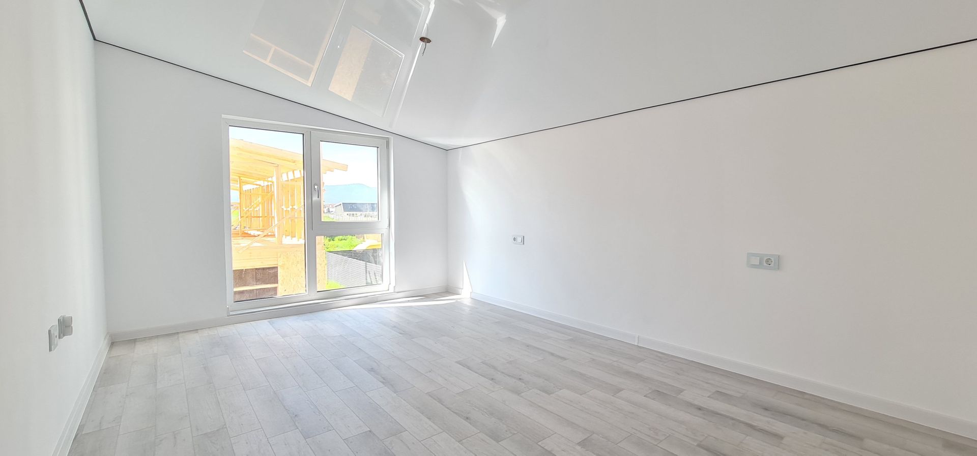 Casa individuala 4 camere 3 bai garaj Cartier Izvor Tarlungeni Brasov - Poză 6