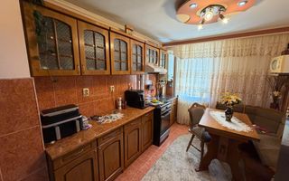 Apartament 2 camere, decomandat  - Cugir - Poză 3