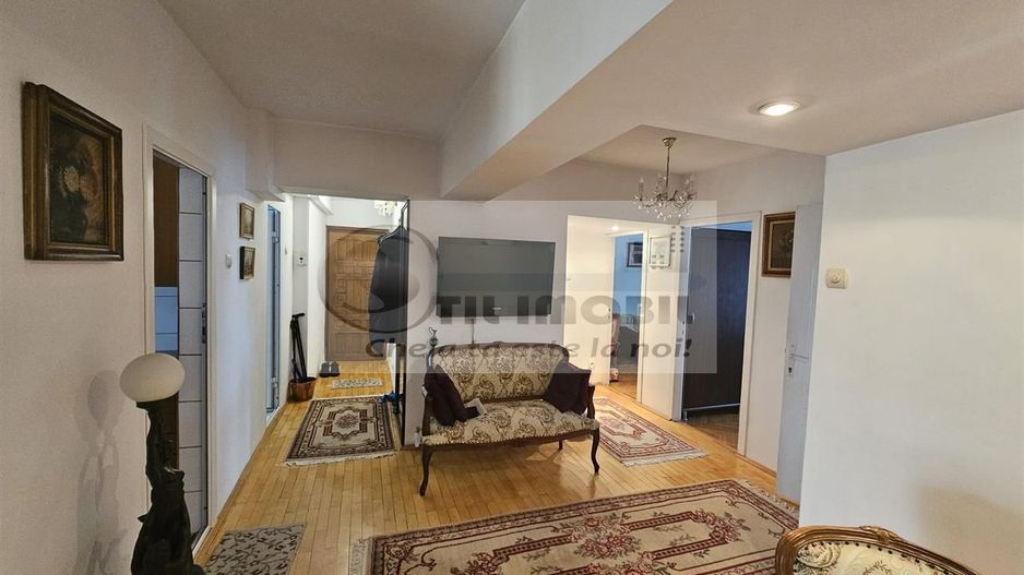 Apartament 4 camere - Hala Centrala - Poză 1