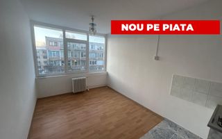 Garsoniera tip Cameră Tractorul, etaj intermediar - Poză 1