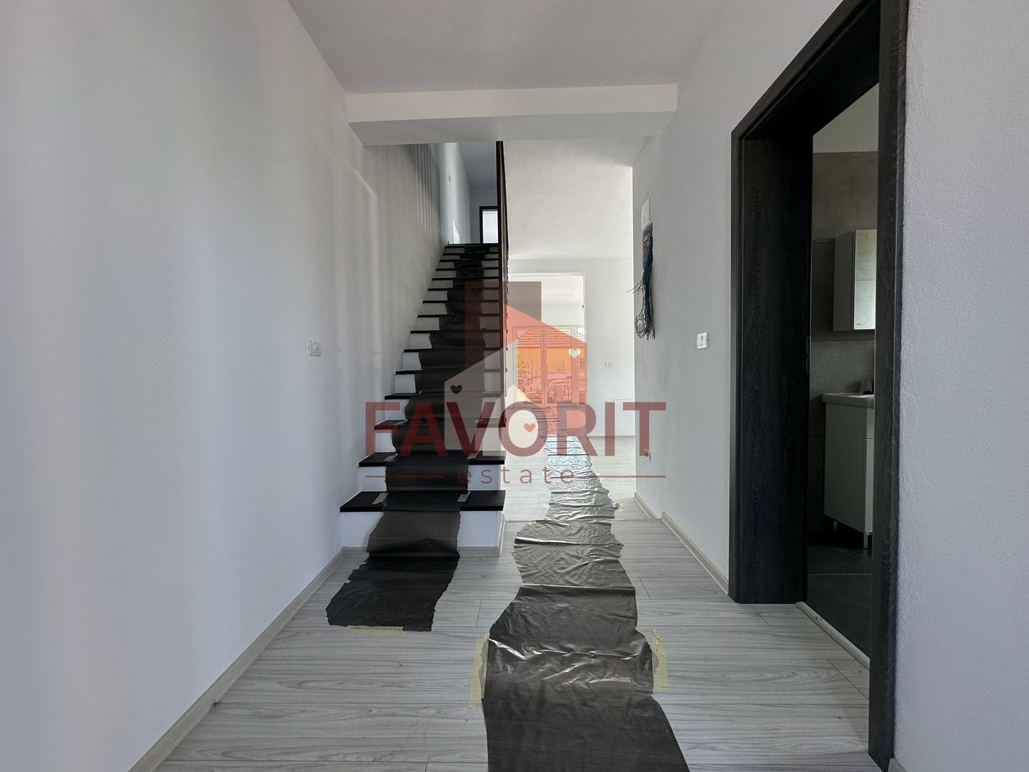Duplex | Parter + Etaj | Toate utilitatile | Curte generoasa | Sacalaz - Poză 6
