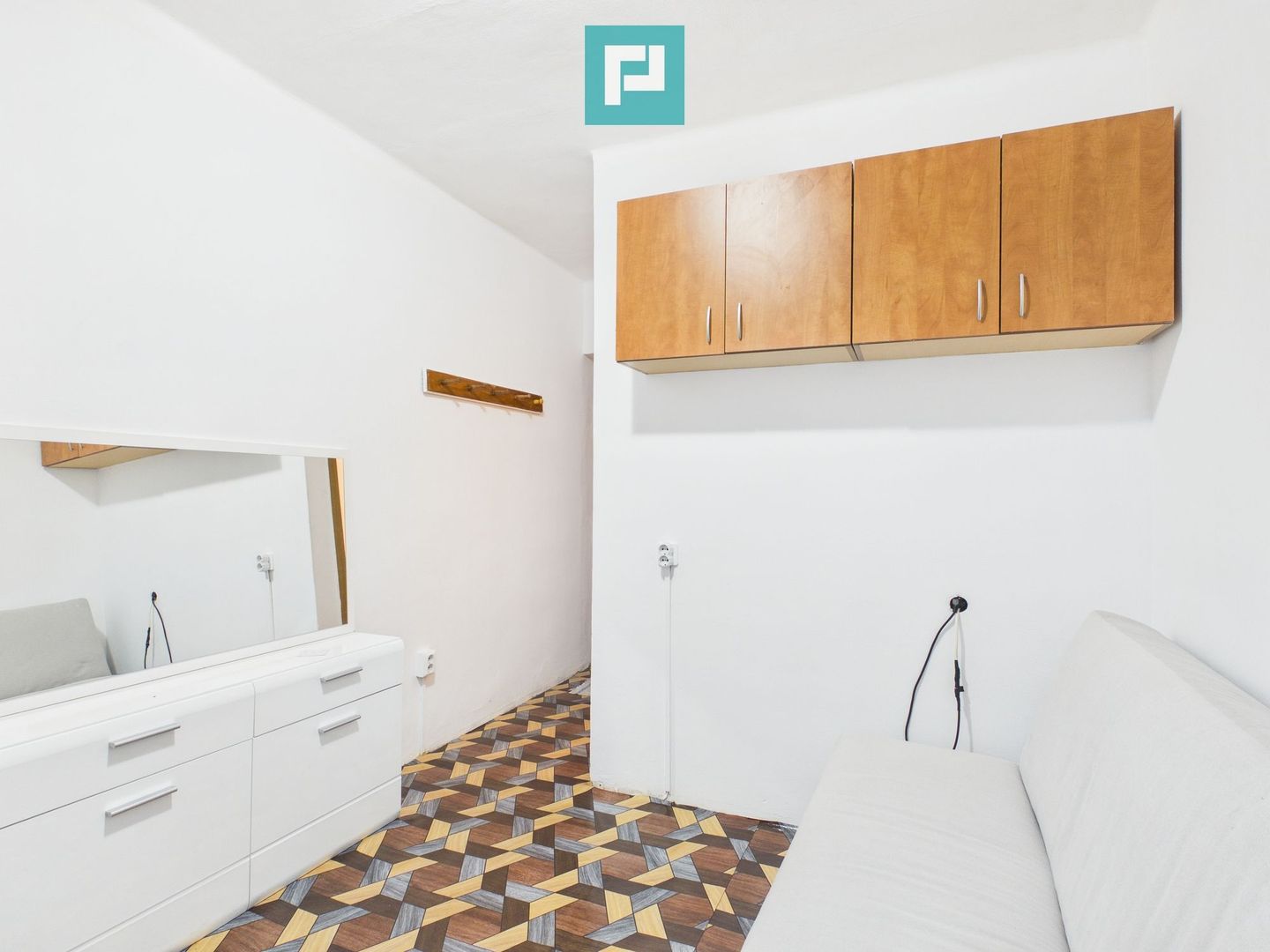 Garsonieră în Confecții de vânzare - Poză 2