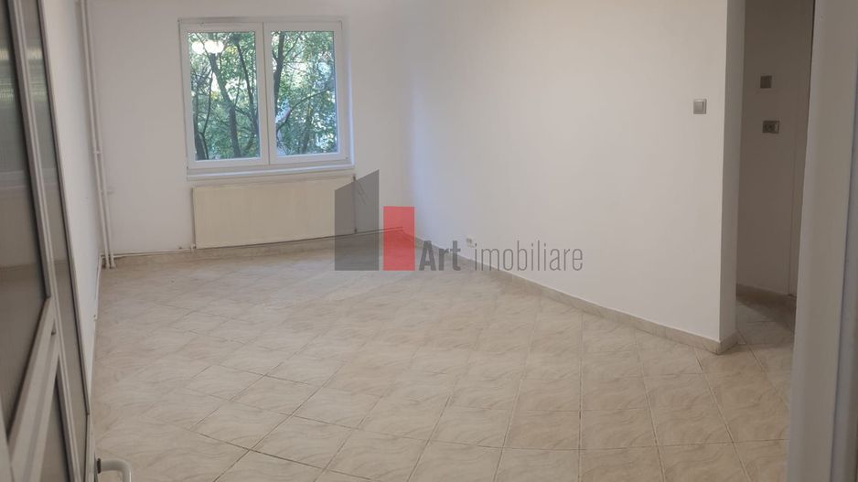 Apartament 4 camere Ghencea - Poză 2