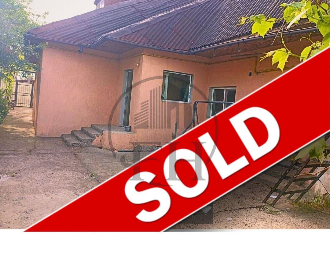 SOLD / VANDUT Casă / Vilă cu 5 camere de vânzare în zona Km 5 - Poză 1