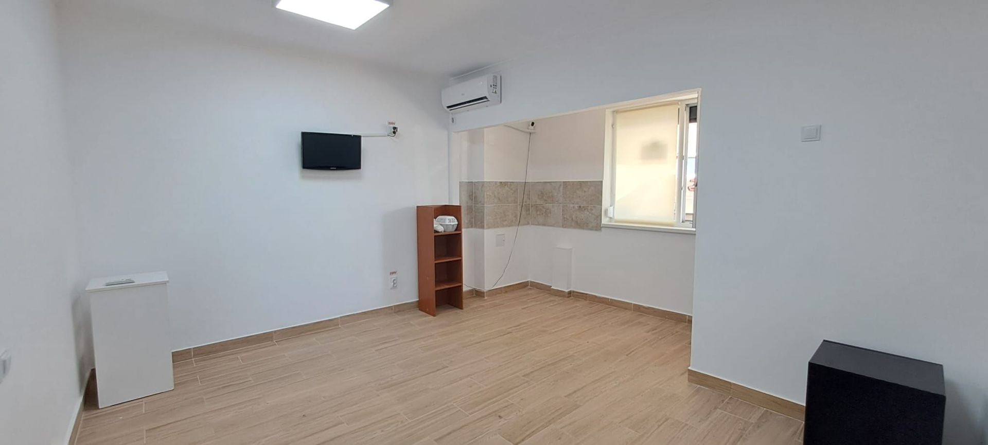 Chiajna - Ilie Petre, spatiu birou de inchiriat, langa Chiajna Mall - Poză 2