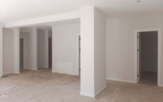 APARTAMENT PREMIUM CU 5 CAMERE ȘI GRĂDINĂ PRIVATĂ DE 160 MP - Poză 5