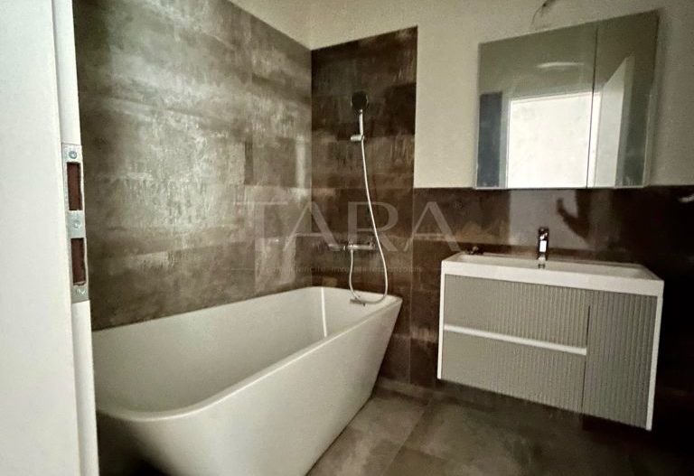 Apartament spațios cu 3 camere la parter înalt în zona Poligon Floreșt - Poză 10