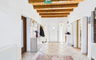 Casă spațioasă în Săcălaz lângă Timisoara - Poză 16