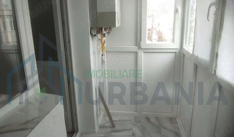 Vând apartament 2 camere, vis a vis de Palas, - Poză 1