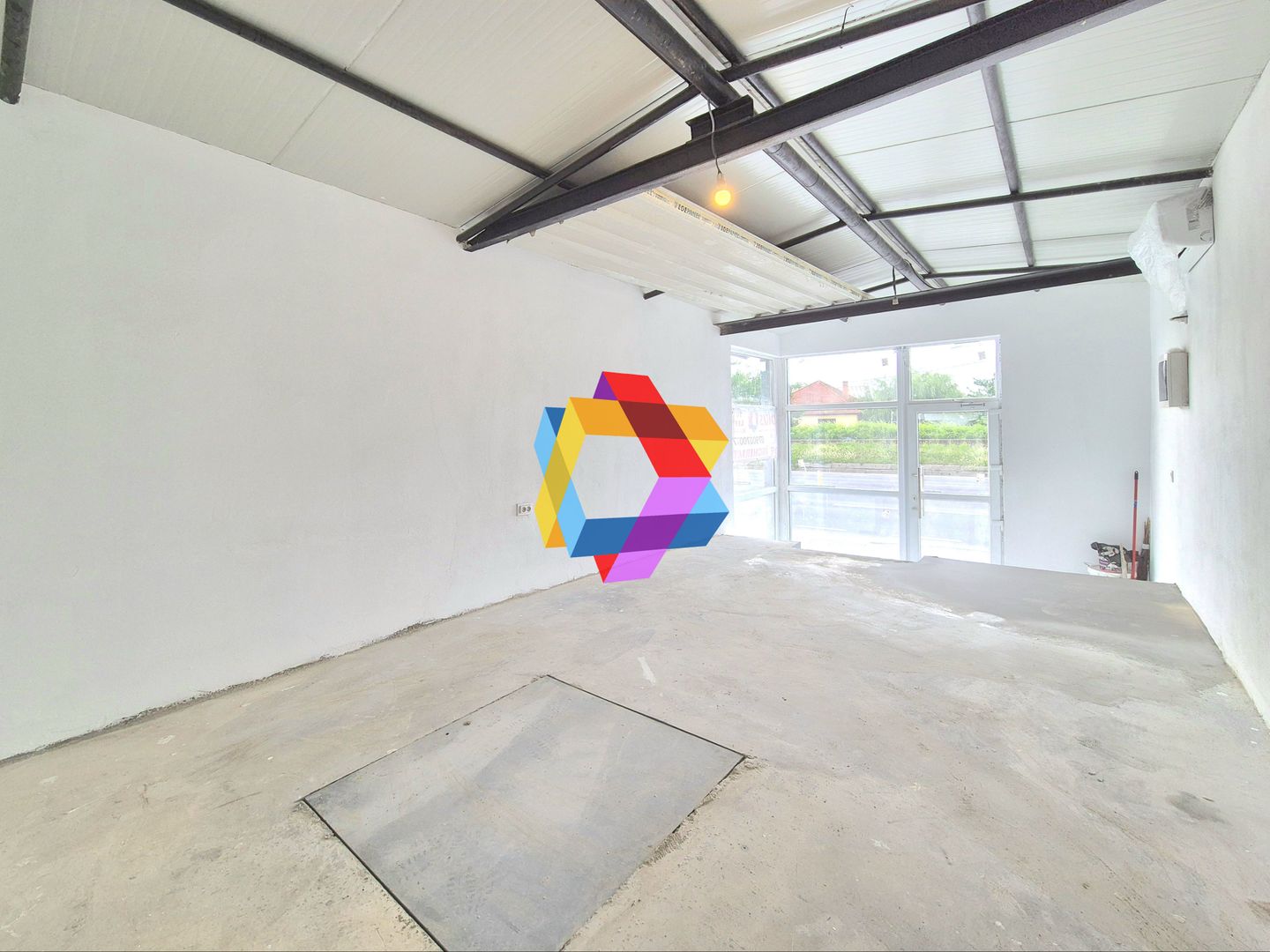 Spațiu de vânzare Brașov - 28 mp cu trafic auto intens - Poză 6