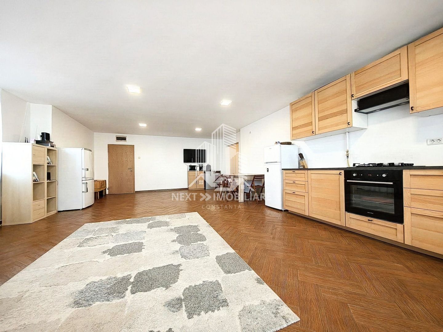 Apartament 4 camere, 118mp utili plus 4 balcoane Mamaia - Poză 5