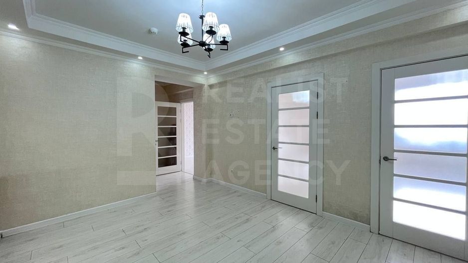 Vânzare, apartament, 2 camere + living, str. Mihail Sadoveanu, Ciocana - Poză 1