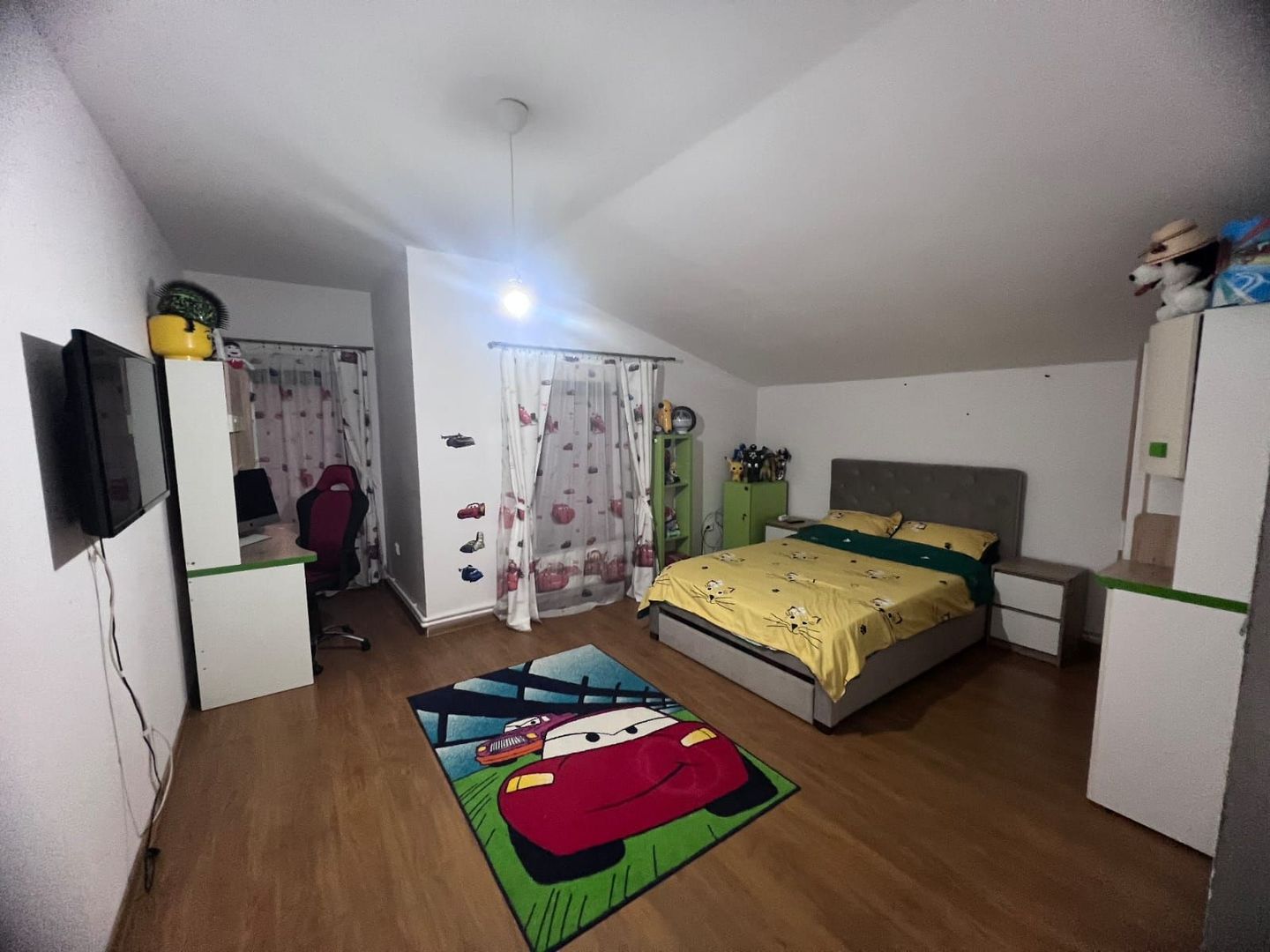 Casă spațioasă cu piscină, de vânzare în Simeria - Poză 25