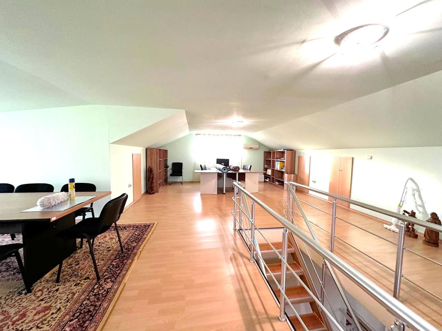 Vila de vanzare zona Metro/Arcasilor - P+1E+M - Poză 12