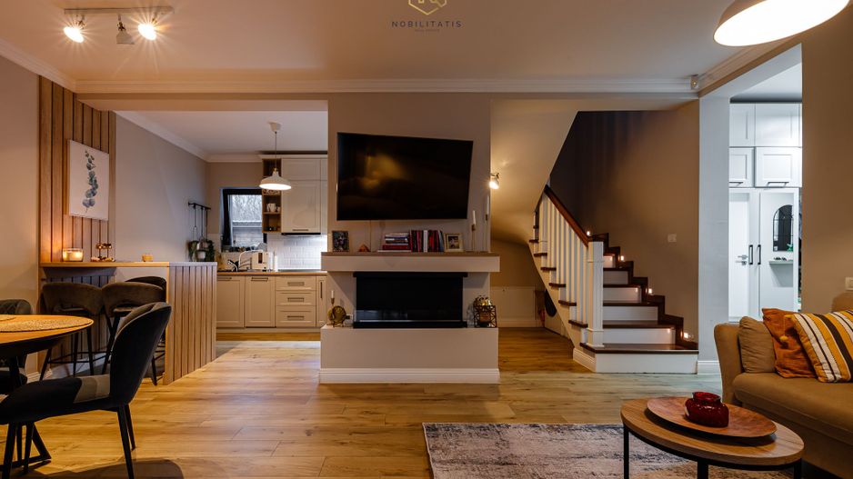 Casa Superba cu Garaj | 4 dormitoare | Liziera Padurii, Central | Com0 - Poză 8