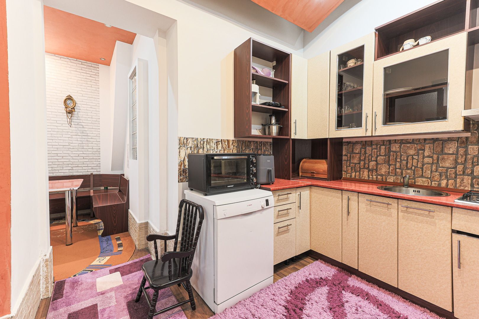 Apartament cu 2 camere la curte comună, la cheie pe str. Barabas Bela - Poză 2