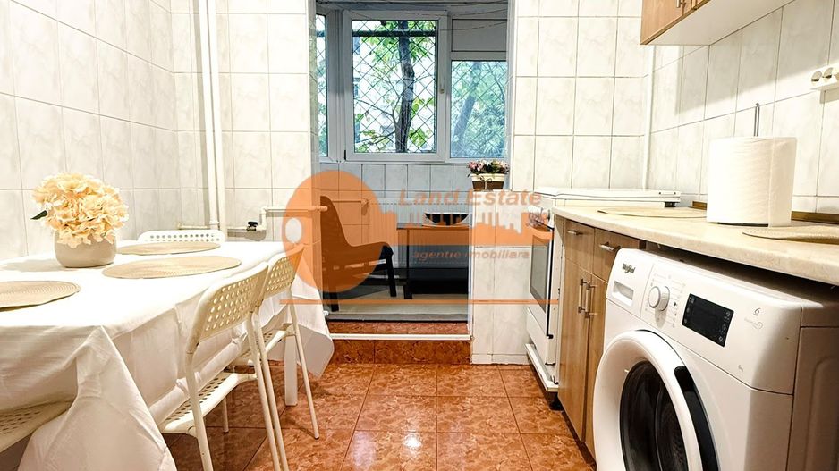 Apartament cu 3 camere in zona Crangasi - Poză 4