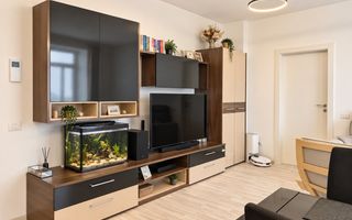 OCAZIE! Apartament cu 3 camere, 2 bai si dressing la intrare in Giroc langa ESO. - Poză 2
