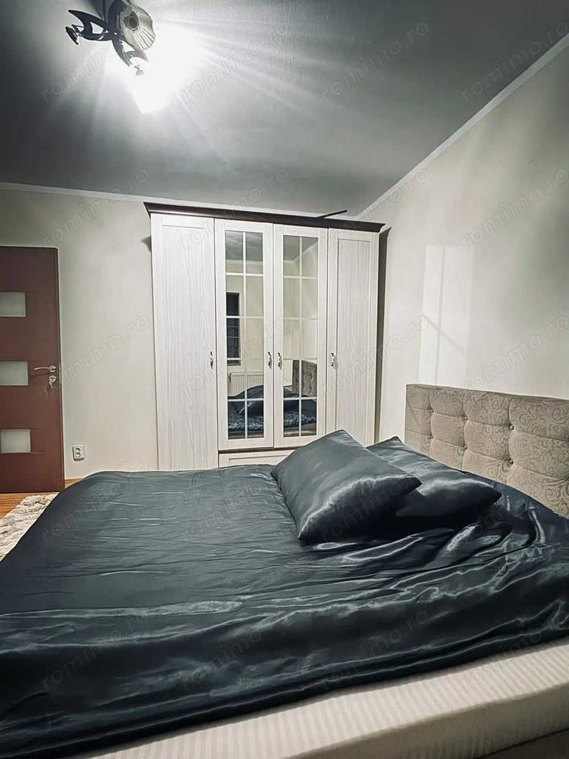 Apartament  3 camere zona Lunei - Poză 3