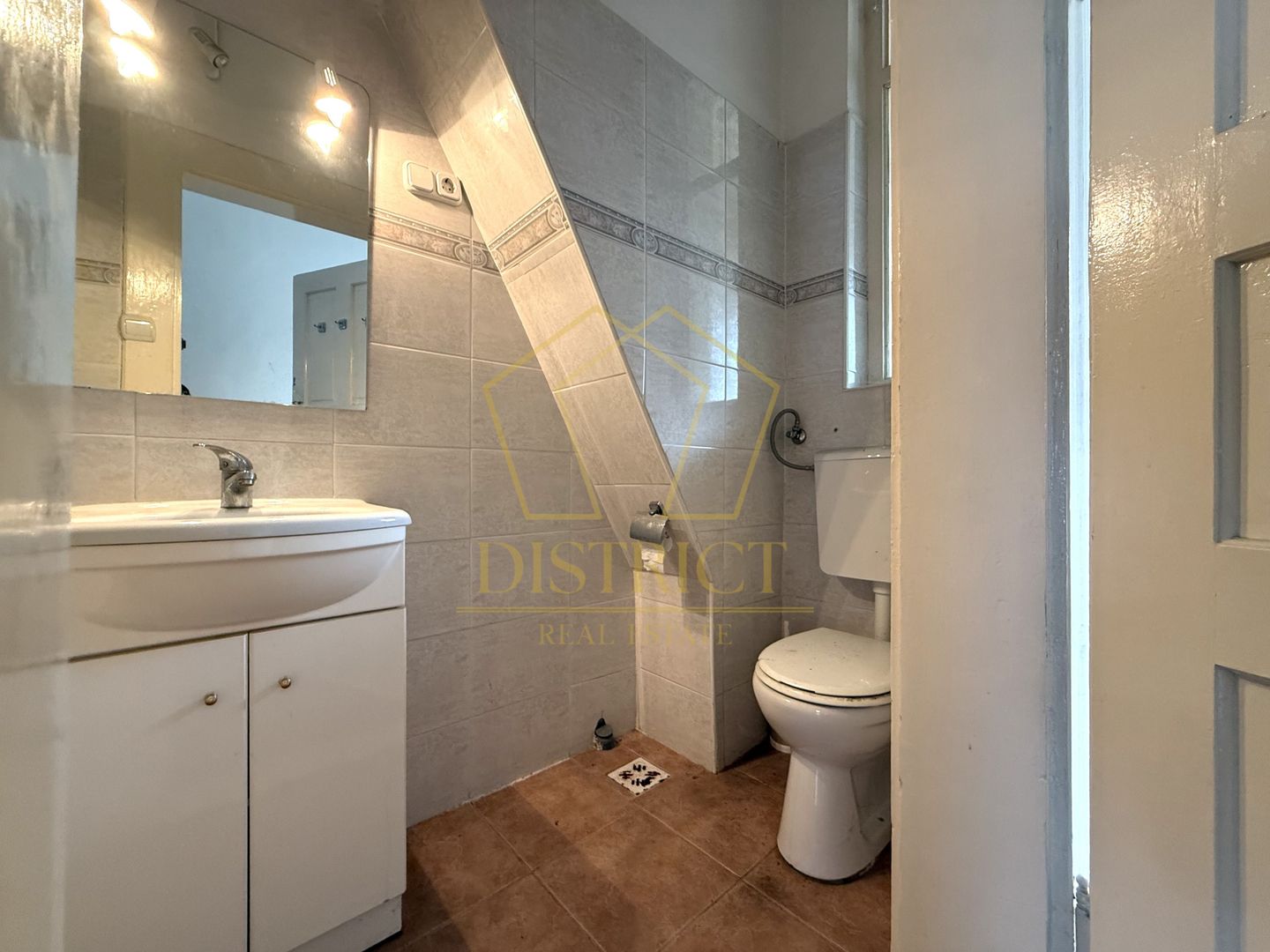 Spatiu pentru birouri, curte interioara si VAD | Balcescu - Poză 9