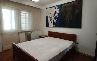 De închiriat apartament cu 3 camere - etaj 1- bd-ul Decebal - Poză 3