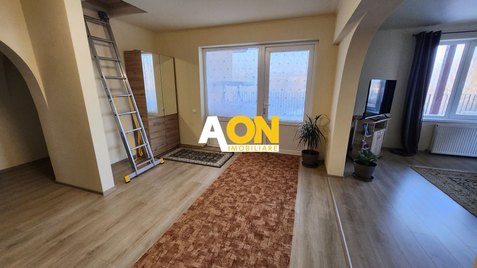 De vanzare casa 6 camere 8142 mp teren in Oarda de Sus - Poză 9