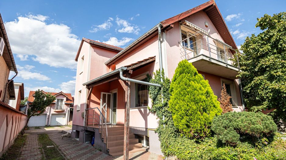 Vilă cu 6 camere–confort, intimitate și multiple utilizări - Poză 2