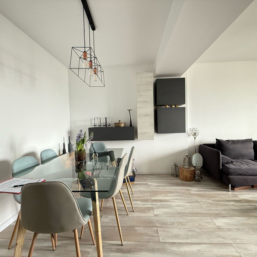 DE VANZARE APARTAMENT 3 CAMERE NOVUM SPLAIUL INDEPENDENTEI - Poză 3