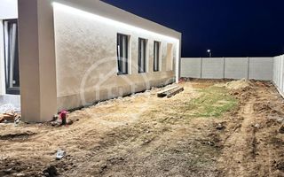 Casa de vanzare cu 4 camere in Santandrei, Bihor - Poză 3