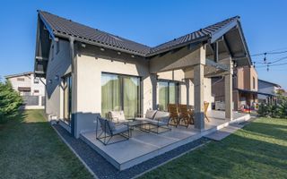 Casa deosebita de vanzare in Giarmata COMISION 0% CUMPARATOR - Poză 2