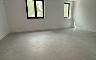 Vanzare | Vila Consolidata | Renovata | 2024 | 257 mp utili | Superba - Poză 5