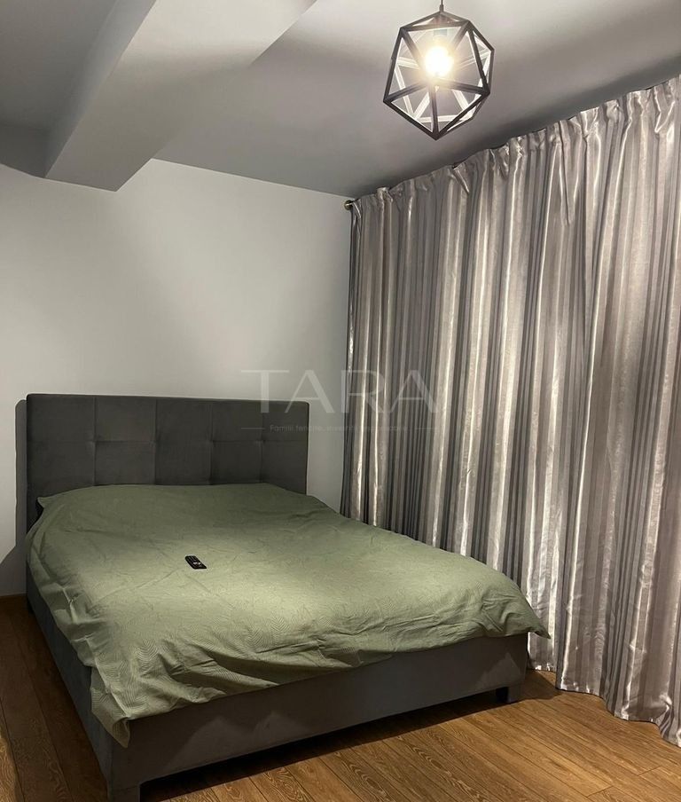 Apartament cu 3 camere de vânzare, Floresti. - Poză 11