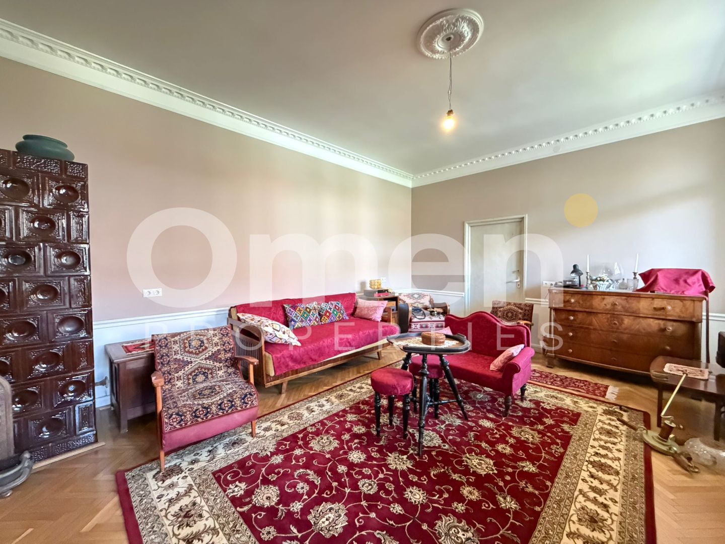 Casa renovata cu curte pentru inchiriere, zona Centrul Vechi - Poză 9