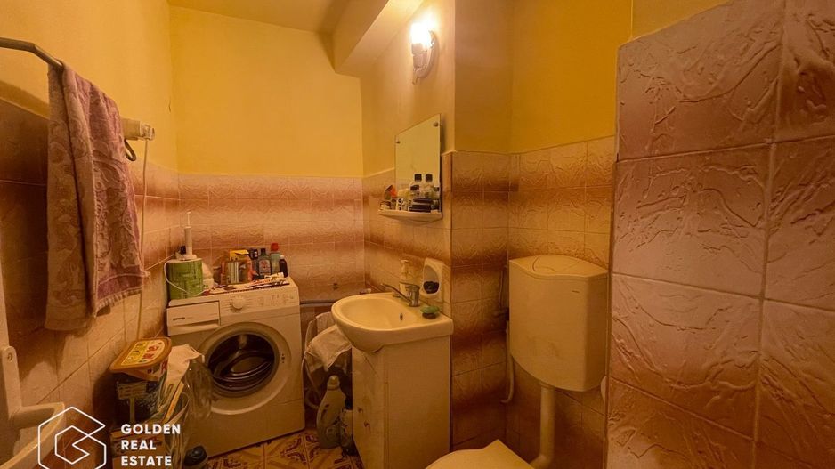 Apartament spațios, decomandat, 4 camere, Soarelui, zona AEM - Poză 5