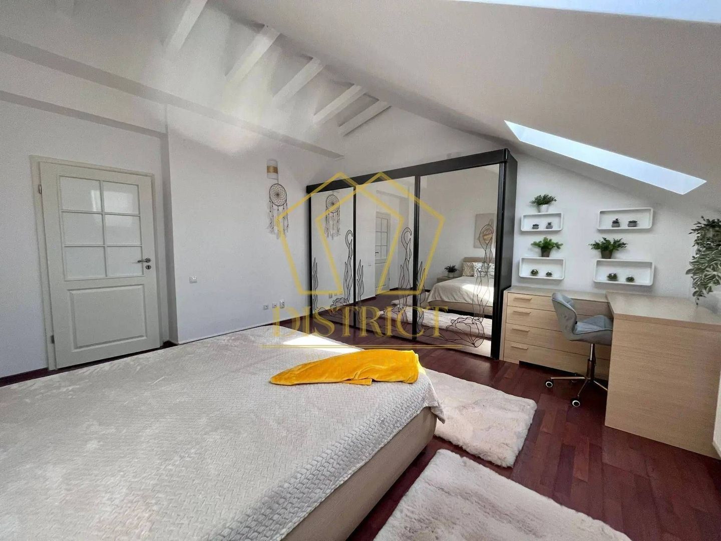 Apartament spatios cu 3 camere pe 2 niveluri | Odobescu - Poză 9