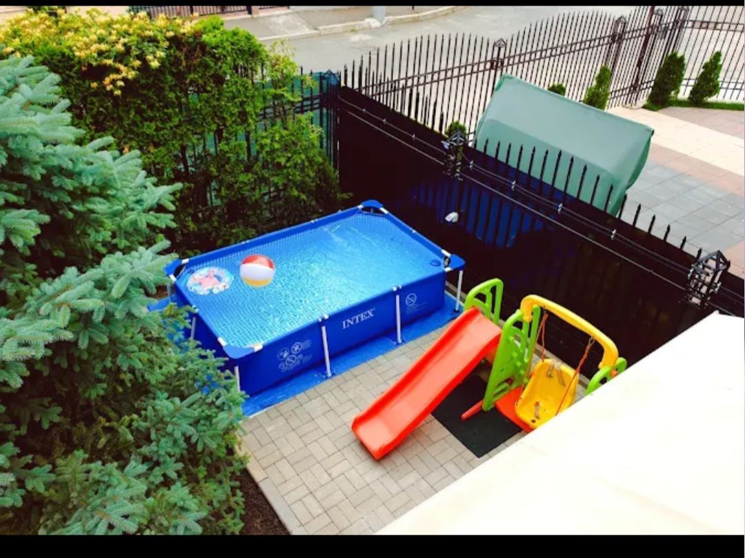 De vanzare Pensiune Eforie Nord la doi pasi de mare - Poză 10