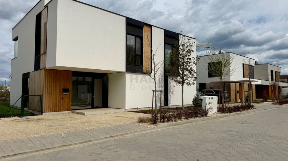 Vila tip duplex in Amber Forest, langa padure - Poză 13