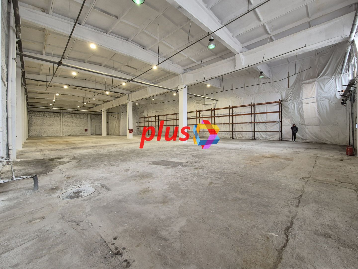 Hala de inchiriat Brașov - 950 mp #plus-imo.ro - Poză 2