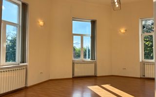 Apartamnet ultracentral de vanzare in Oradea - Poză 2