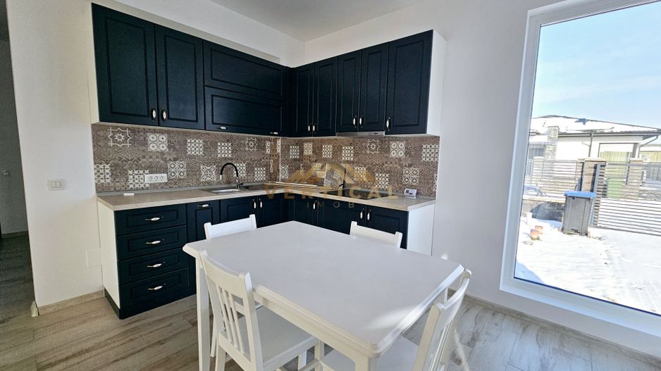 Casa de închiriat cu pompa de caldura si panouri - comuna Berceni - Poză 10