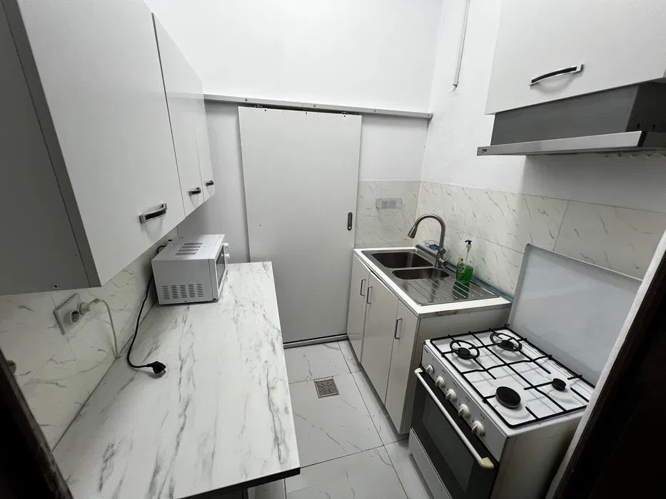 Apartament cu 2 camere, centrala proprie, Piata Romana - Poză 3