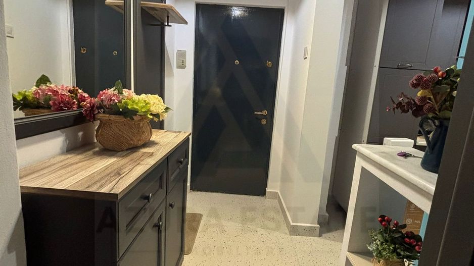 Apartament premium cu 3 camere balcon si pivnita in zona Mihai Viteazu - Poză 1