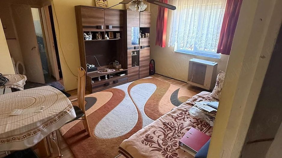 BRASADAS vinde ap 2 cam etaj 2/4 in Micro 14. - Poză 1