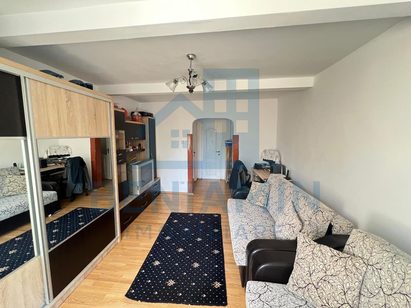 2 camere decomandat 65mp Bartolomeu etaj 1 cu centrala - Poză 4