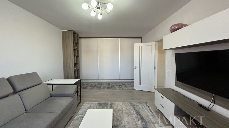 Vanzare apartament bloc nou, etaj intermediar, Piata 1 Mai! - Poză 2