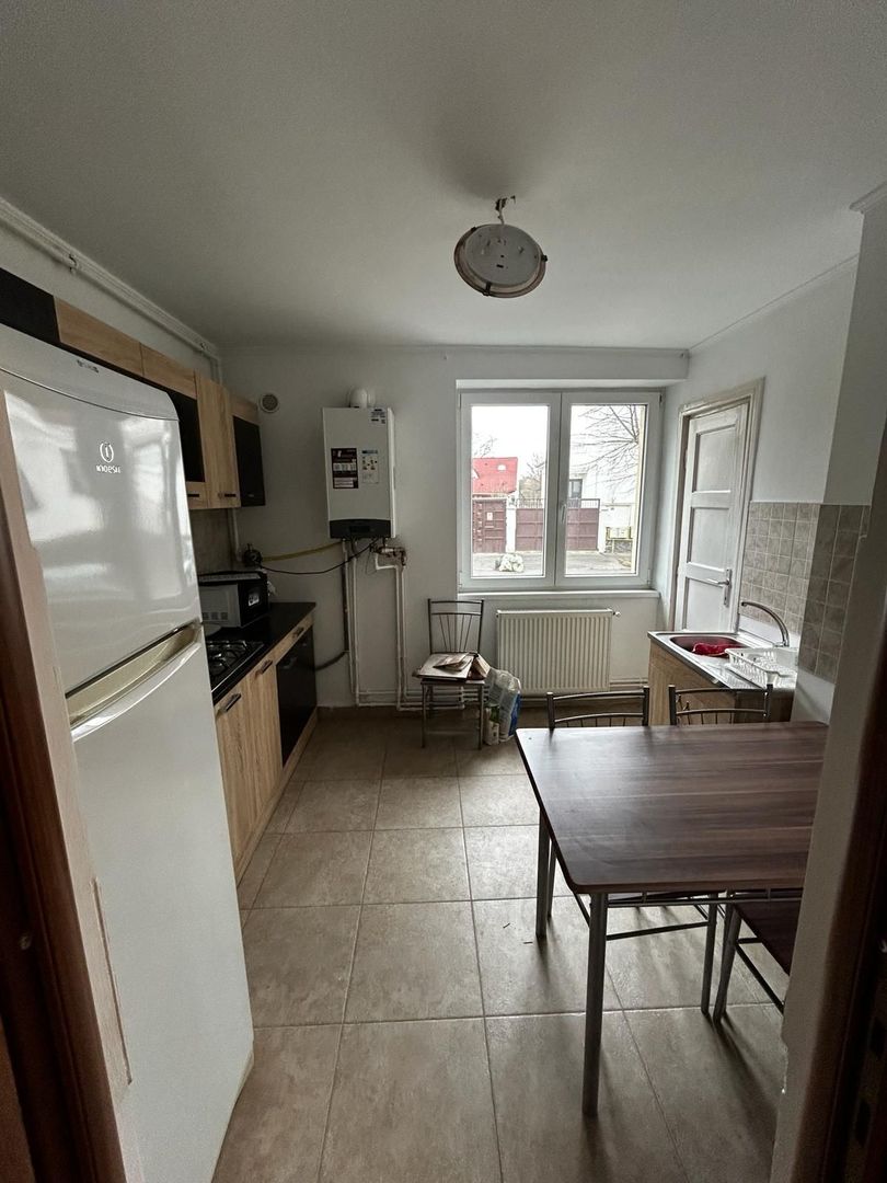 ageuropa.ro vinde ap. 2 cam. FINISAT 40mp la PARTER în zona CENTRALA. - Poză 3