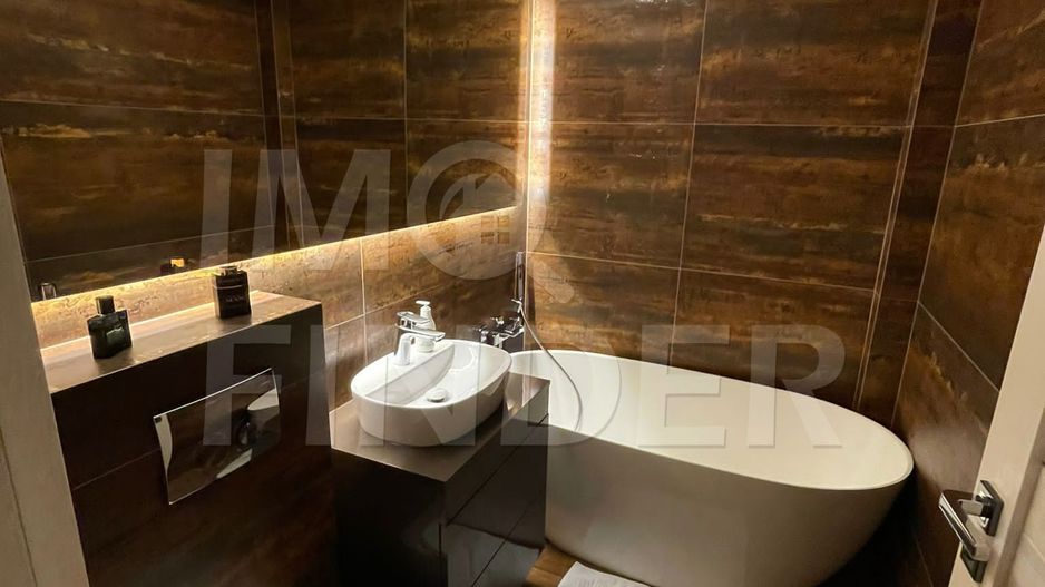 Vanzare Penthouse cu 3 camere, terasa, finisat lux, zona Donath - Poză 7