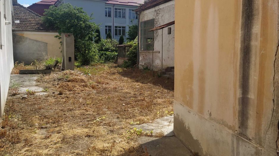 De vanzare casa - Ana Ipătescu Nr.6 - Poză 4